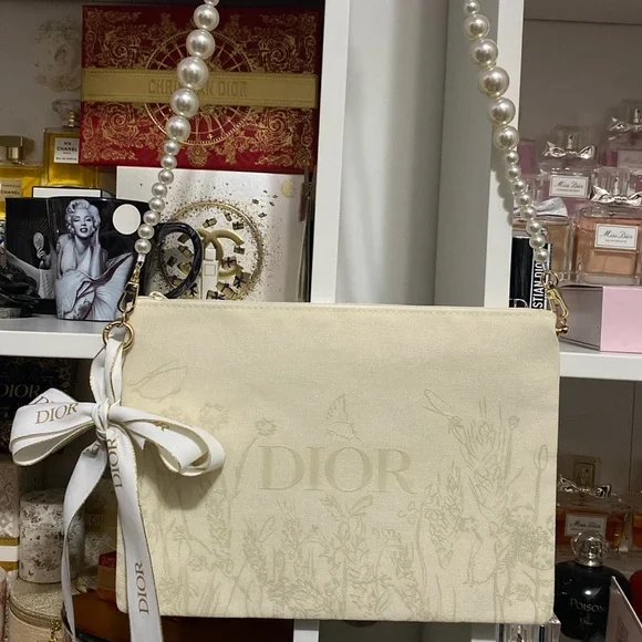 Dior Beauty Pouch - Picture 7 of 12